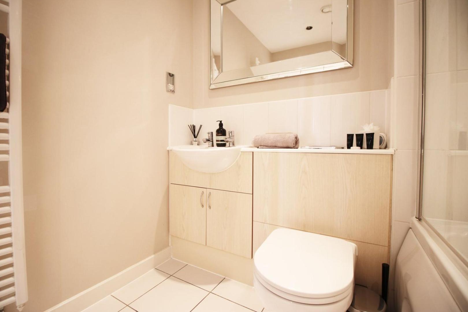 شقة Perfect Getaway In Cardiff Marina المظهر الخارجي الصورة